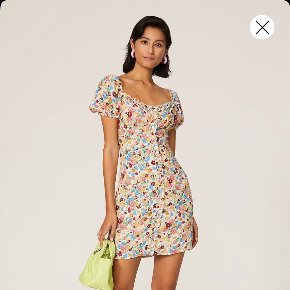 Adorable NWOT Daisy dress